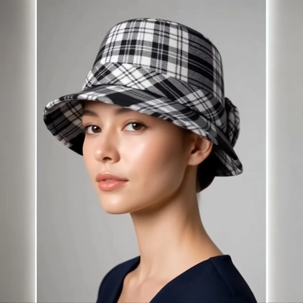 Tartan Traditions Plaid Bucket Hat Black White Flower Detail Women S/M NWT